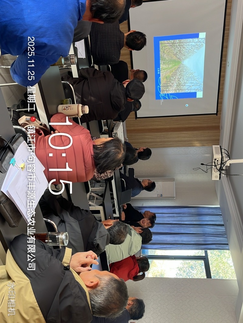 技术赋能梨园提质 观摩交流助农增收2.JPG